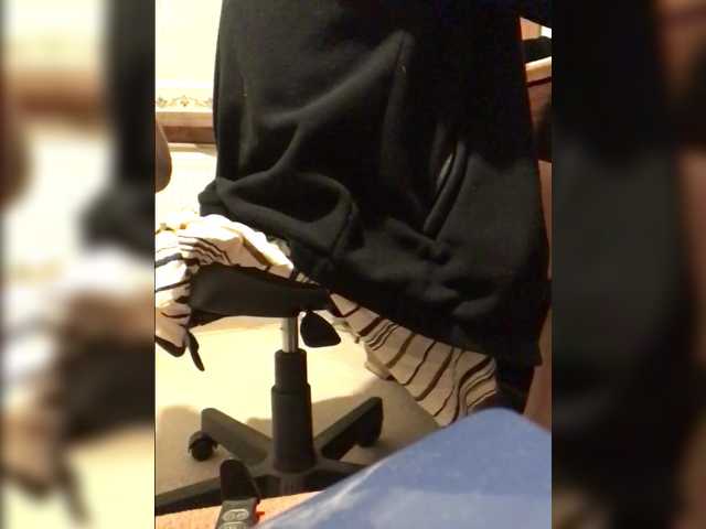 Sunshine-Lady33's BongaCams show and profile