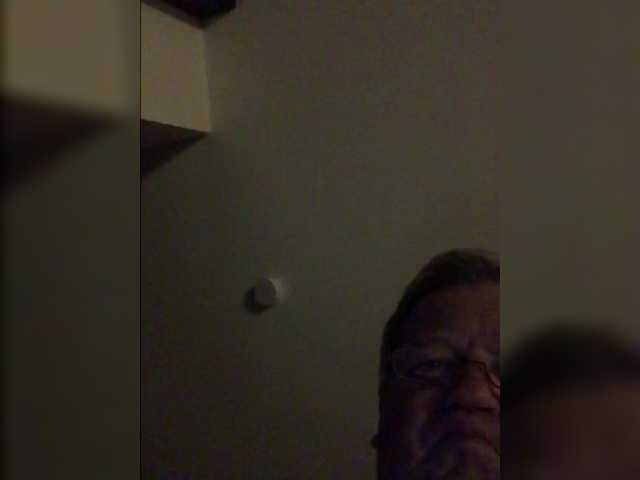 Sunshine-Lady33's BongaCams show and profile