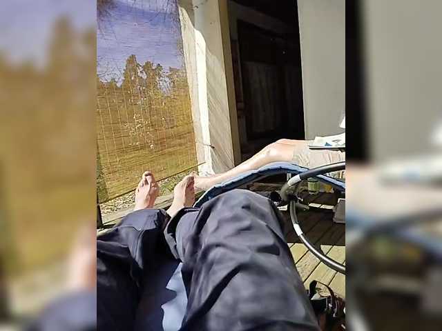 Sunshine-Lady33's BongaCams show and profile