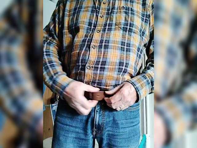 Sunshine-Lady33's BongaCams show and profile