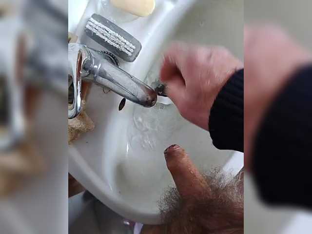 Sunshine-Lady33's BongaCams show and profile