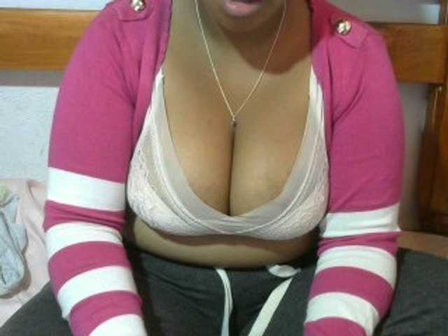 Sexyjasmine3 webcam bongacams model stream image