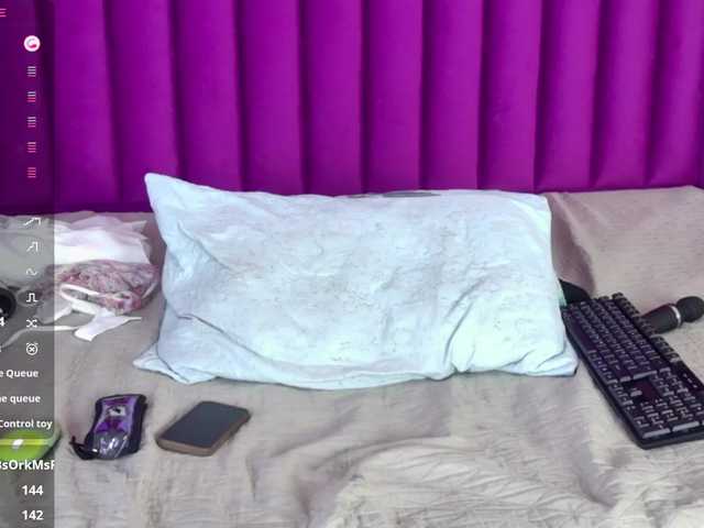 Hornysweetebony's BongaCams show and profile