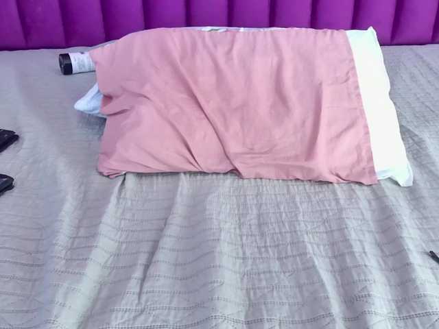 Hornysweetebony's BongaCams show and profile