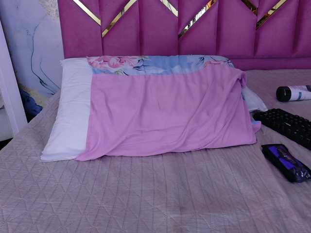 Hornysweetebony's BongaCams show and profile