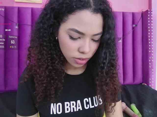 Hornysweetebony webcam