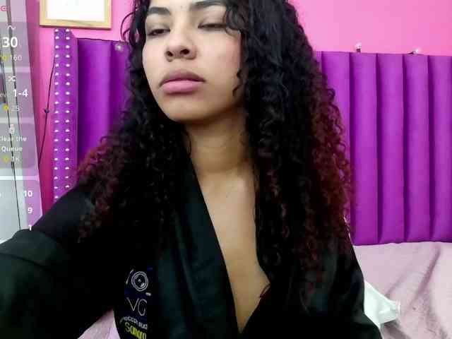 Hornysweetebony webcam