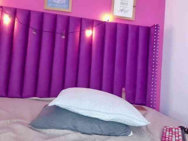 Hornysweetebony webcam