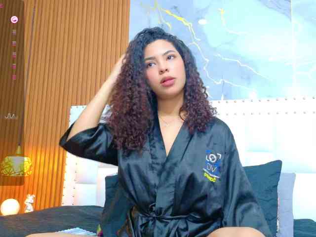 Hornysweetebony webcam