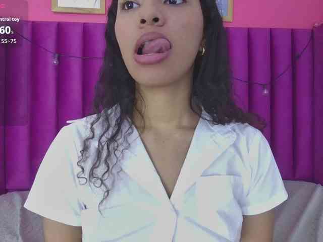 Hornysweetebony webcam