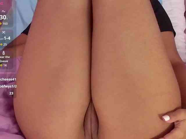 Hornysweetebony webcam