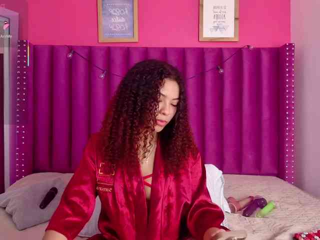 Hornysweetebony webcam