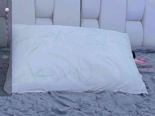 Hornysweetebony webcam