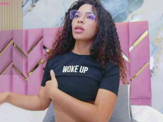 Hornysweetebony webcam