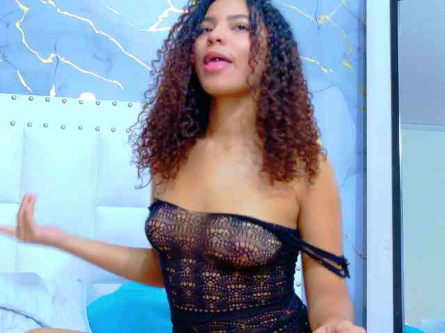 Hornysweetebony webcam