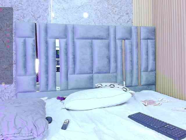 Hornysweetebony webcam