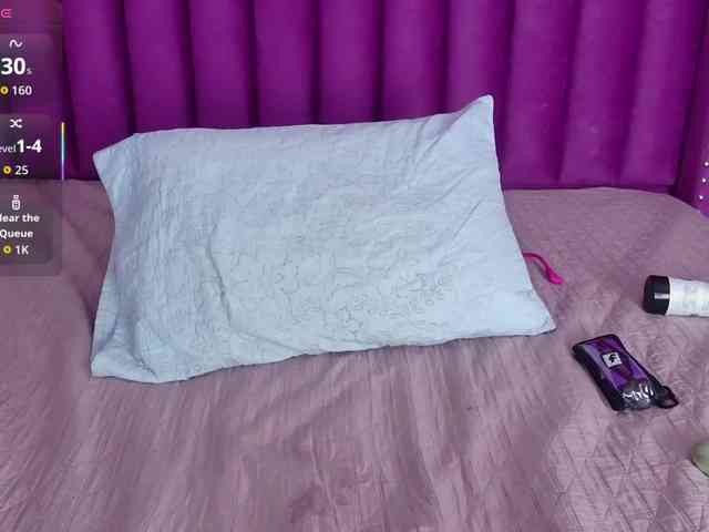 Hornysweetebony webcam