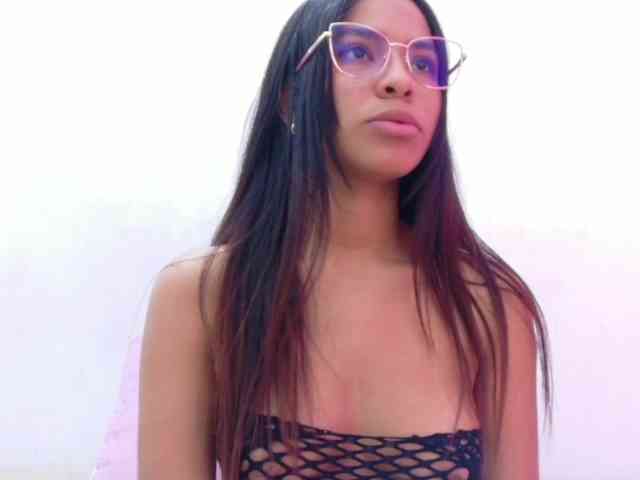 Hornysweetebony webcam