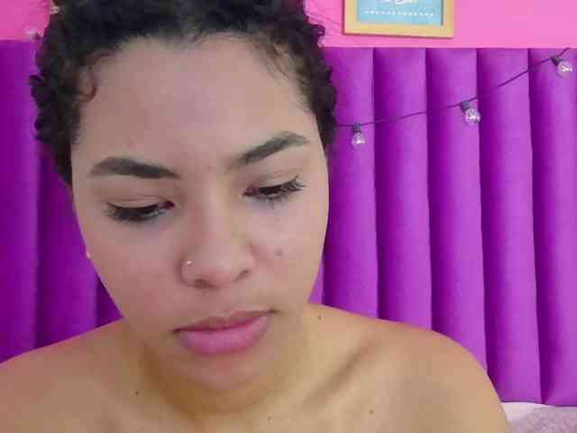 Hornysweetebony webcam