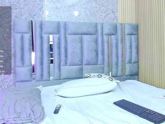 Hornysweetebony webcam