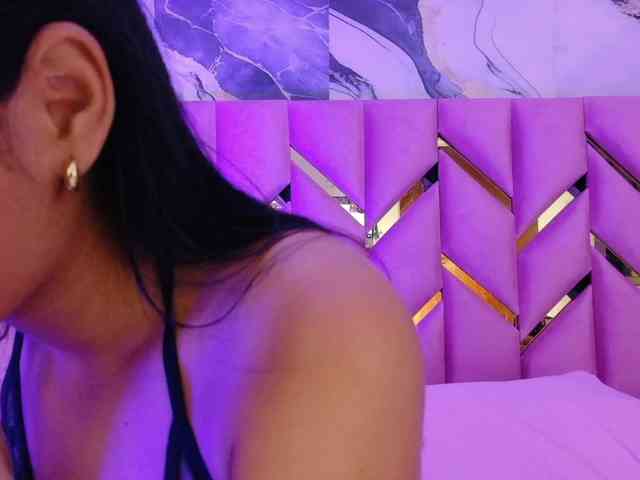 Hornysweetebony webcam