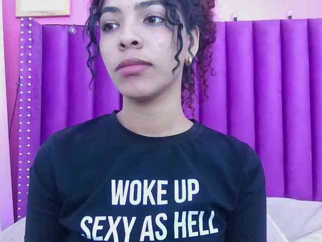 Hornysweetebony webcam