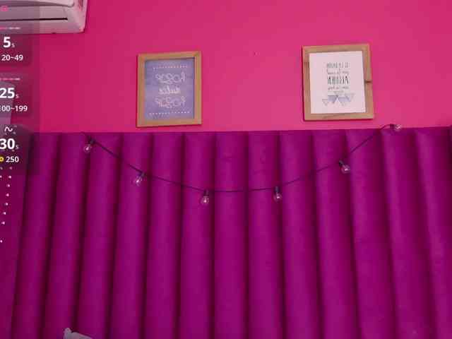 Hornysweetebony webcam