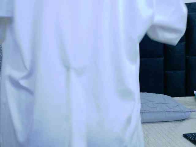 Hornysweetebony webcam