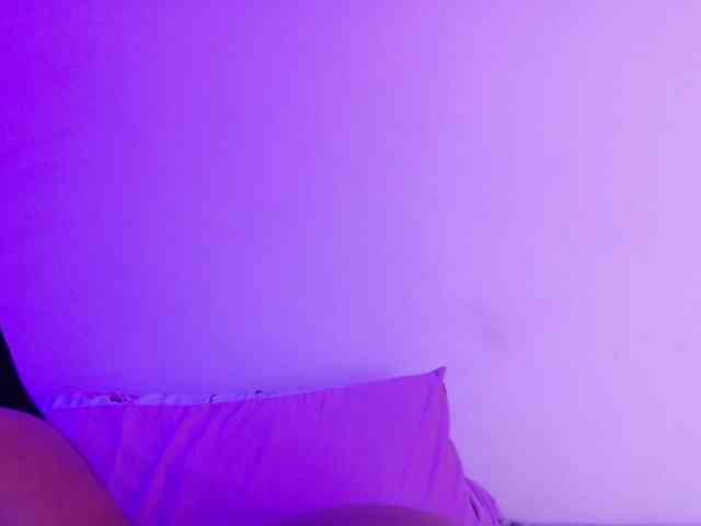 Hornysweetebony webcam