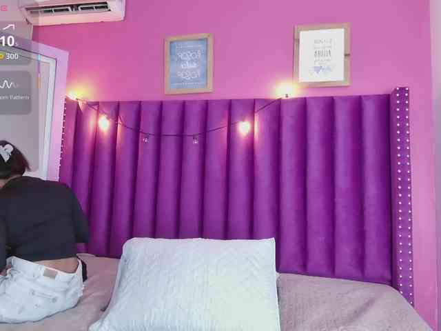 Hornysweetebony webcam