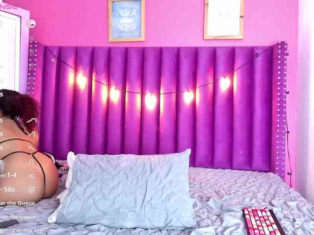 Hornysweetebony webcam