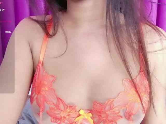 Hornysweetebony webcam