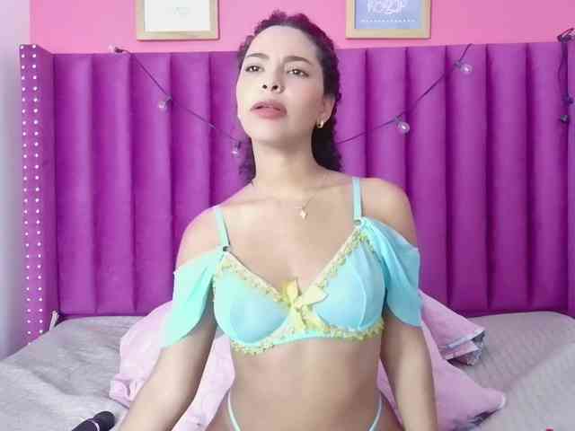 Hornysweetebony webcam