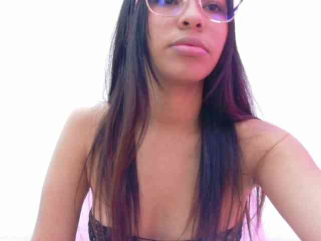 Hornysweetebony webcam