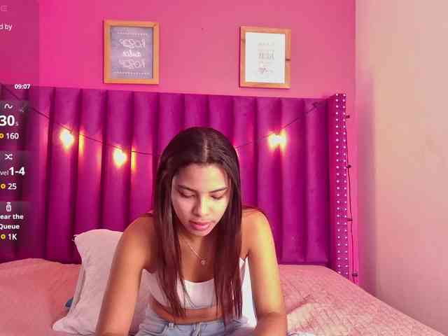 Hornysweetebony webcam