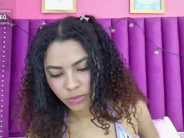 Hornysweetebony webcam