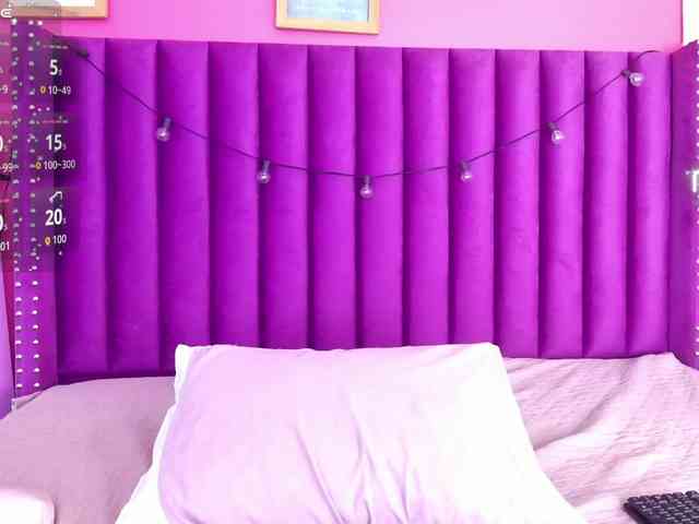 Hornysweetebony webcam