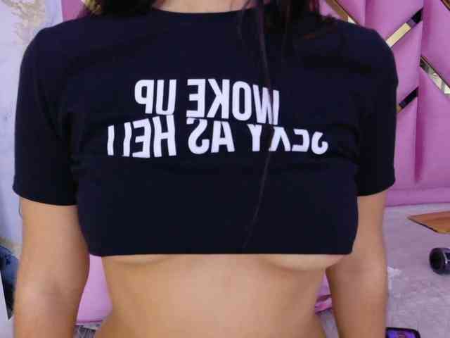 Hornysweetebony webcam