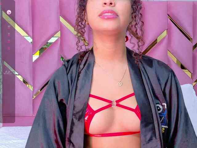Hornysweetebony webcam
