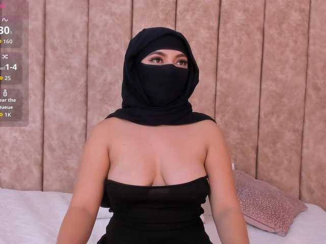 Admire BongaCams's Izadii izadii from BongaCams