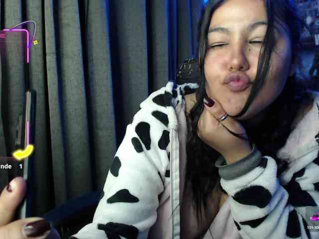 sara-sof webcam
