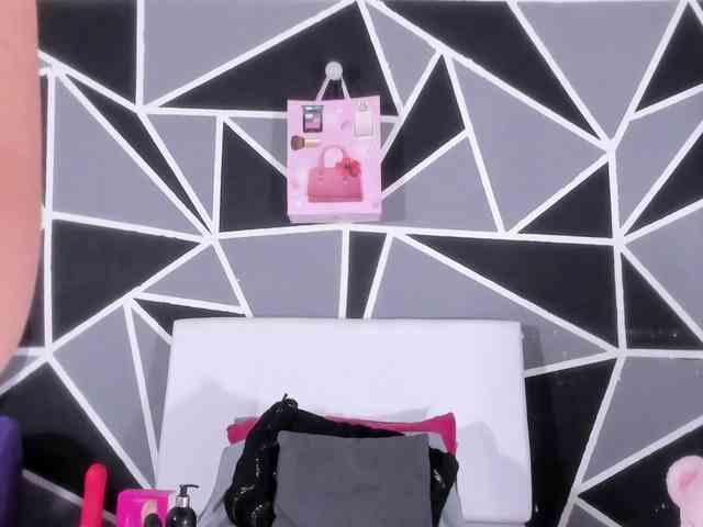 MONICA-ANDRADE webcam