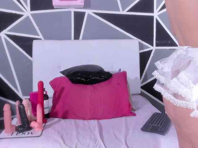 MONICA-ANDRADE webcam