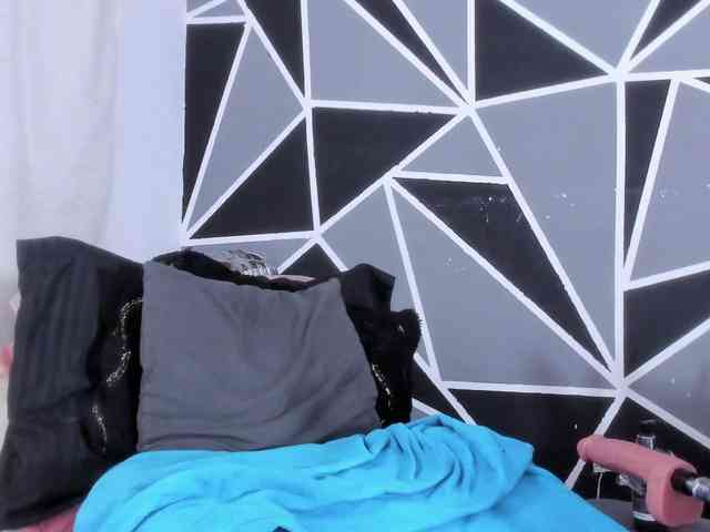 MONICA-ANDRADE webcam