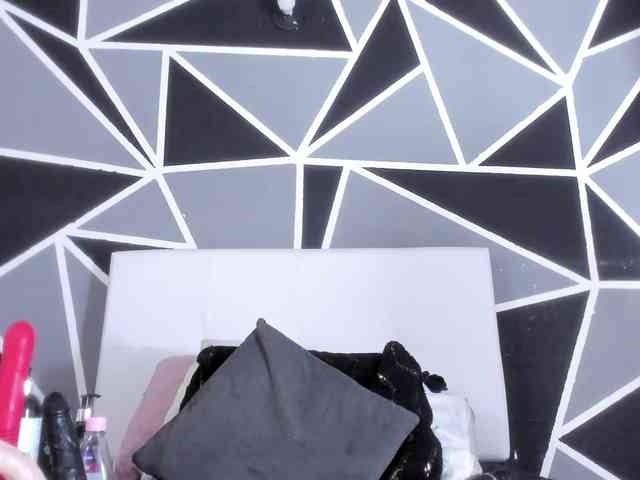 MONICA-ANDRADE webcam