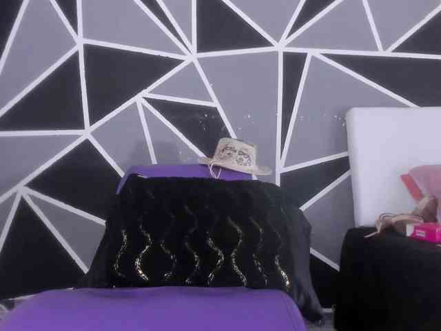 MONICA-ANDRADE webcam
