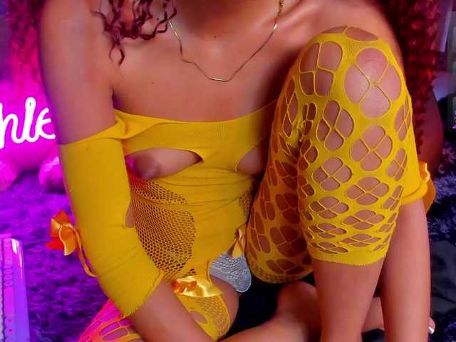 ashley-jenner's BongaCams show and profile