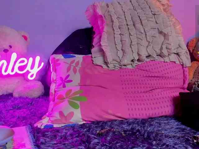 ashley-jenner webcam