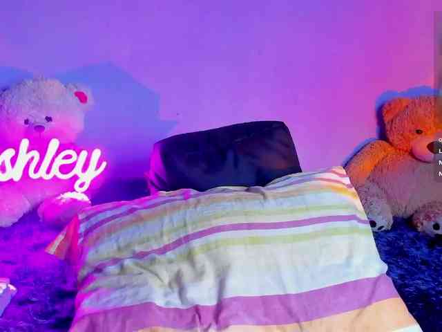 ashley-jenner webcam