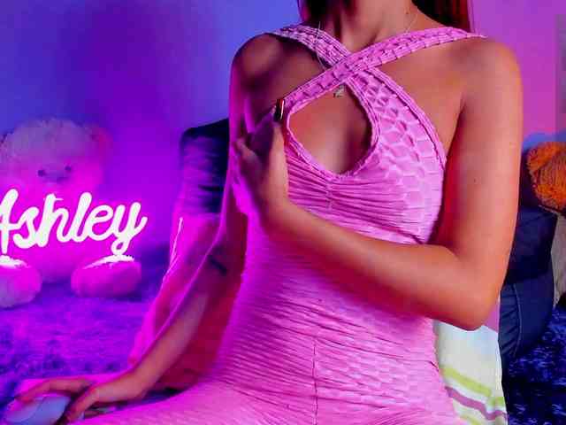 ashley-jenner webcam